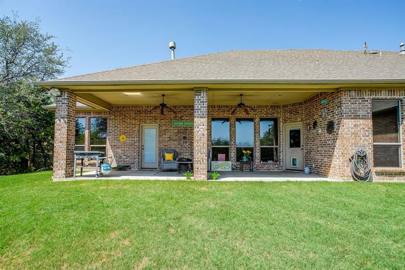 8401 Fullerton Drive, Cleburne TX 76033 - Photo 35