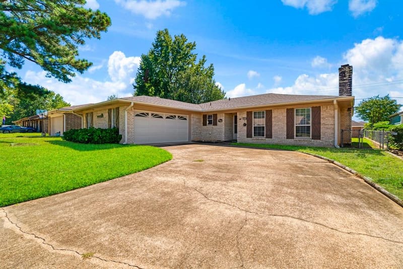 3450 Vagas Drive, Paris TX 75462 - Photo 2