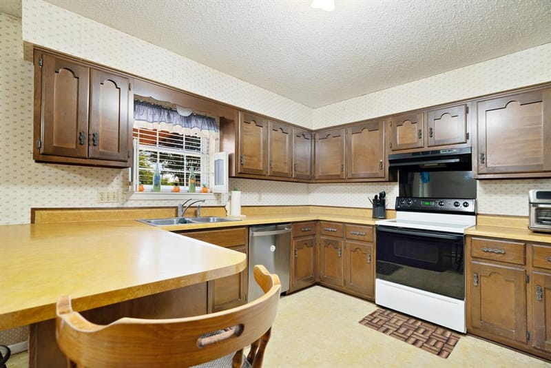3450 Vagas Drive, Paris TX 75462 - Photo 7
