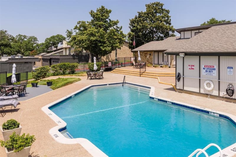 2906 Wayside Drive, Bedford TX 76021 - Photo 35
