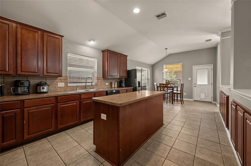 1205 Hickory Bend Lane, Fort Worth TX 76108 - Photo 8