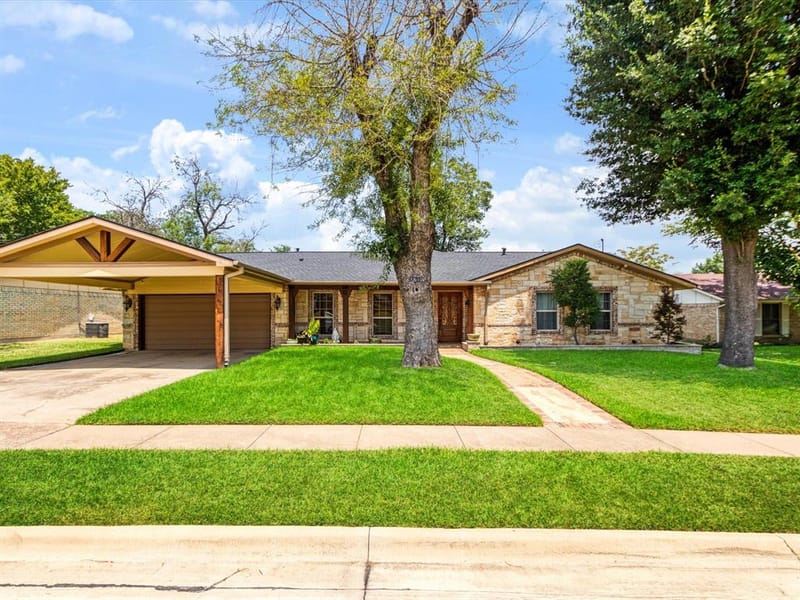 1616 Springbrook Street, Mesquite TX 75149