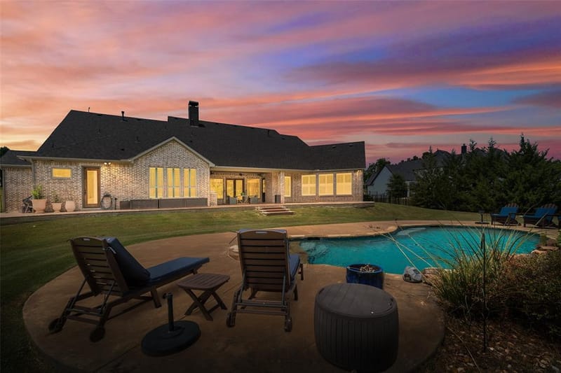 4640 Lake Breeze Drive, McKinney TX 75071 - Photo 3