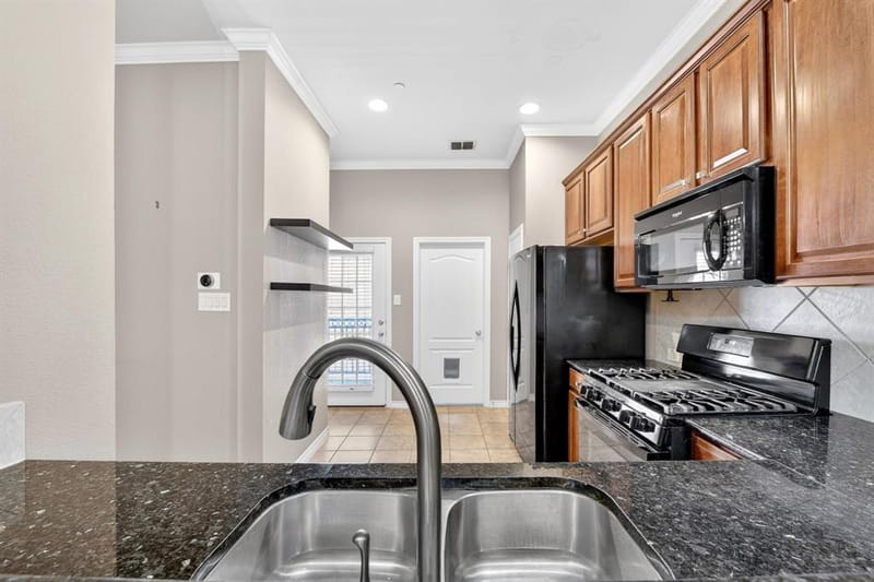5026 Calloway Drive # 163, Addison TX 75001 - Photo 13