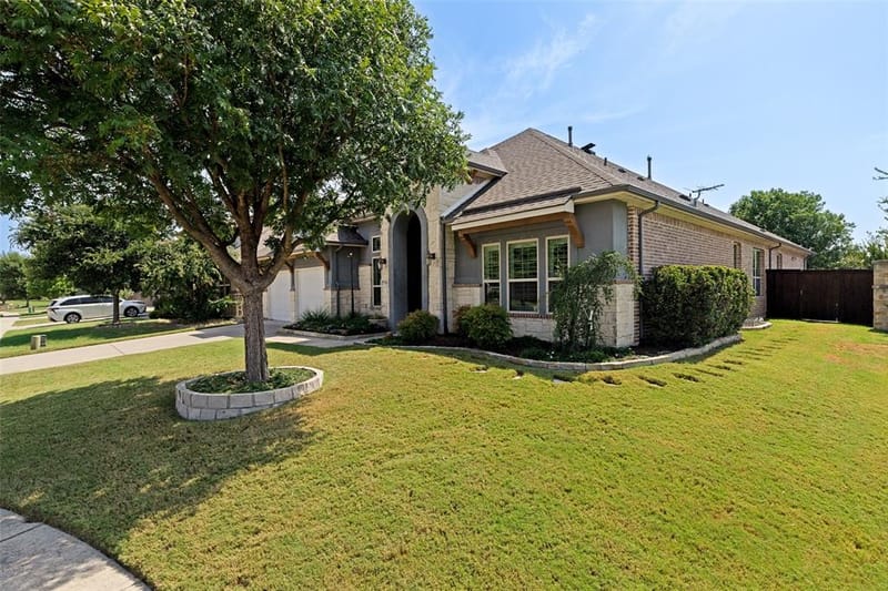7700 Weatherford Trace, McKinney TX 75071 - Photo 2