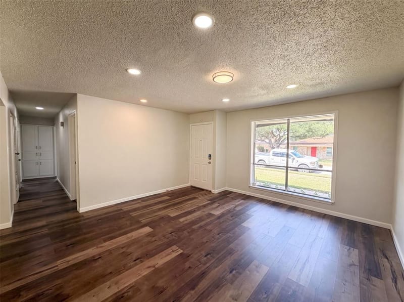 2136 Mountainview Drive, Hurst TX 76054 - Photo 7
