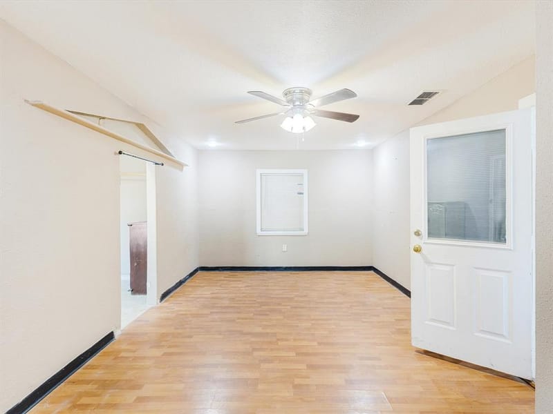 2618 NW 23rd Street, Fort Worth TX 76106 - Photo 13