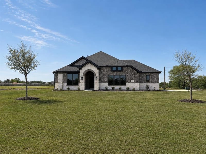 492 Sanders Road, Whitesboro TX 76273 - Photo 2