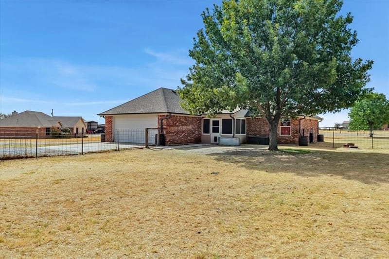 229 Harvey Lane, Decatur TX 76234 - Photo 34