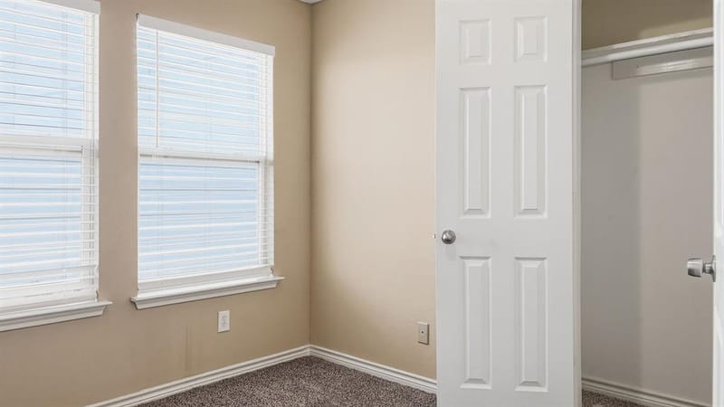 6213 Balcony Lane, Dallas TX 75241 - Photo 7