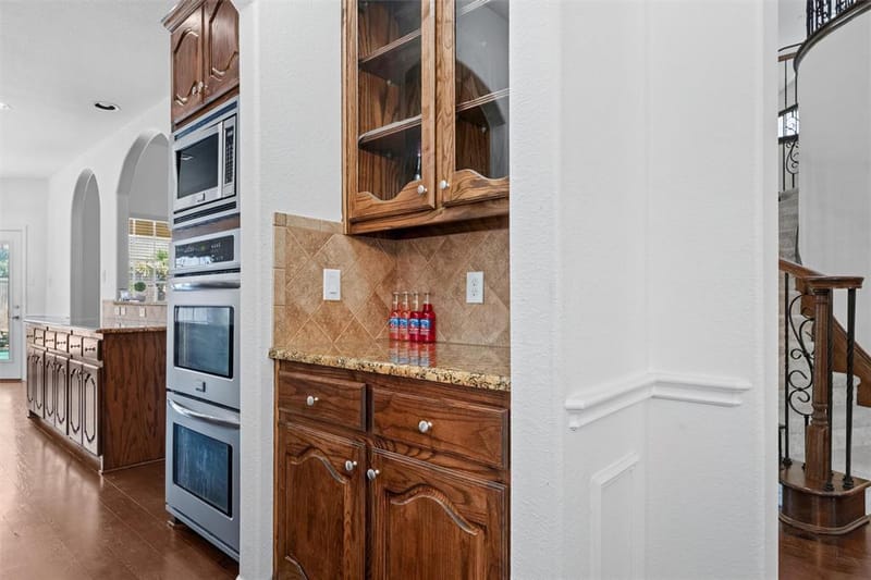 2932 Montalbo, Grand Prairie TX 75054 - Photo 7