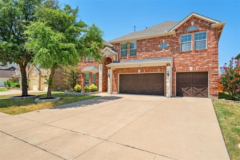 2932 Montalbo, Grand Prairie TX 75054