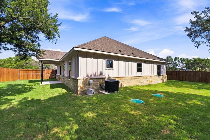 2515 Coyote Trail, Granbury TX 76048 - Photo 11