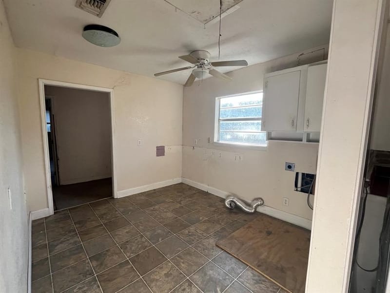 2525 Oakwood Terrace, Haltom City TX 76117 - Photo 6
