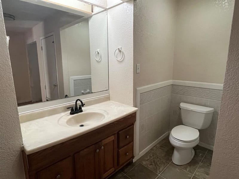 2525 Oakwood Terrace, Haltom City TX 76117 - Photo 7