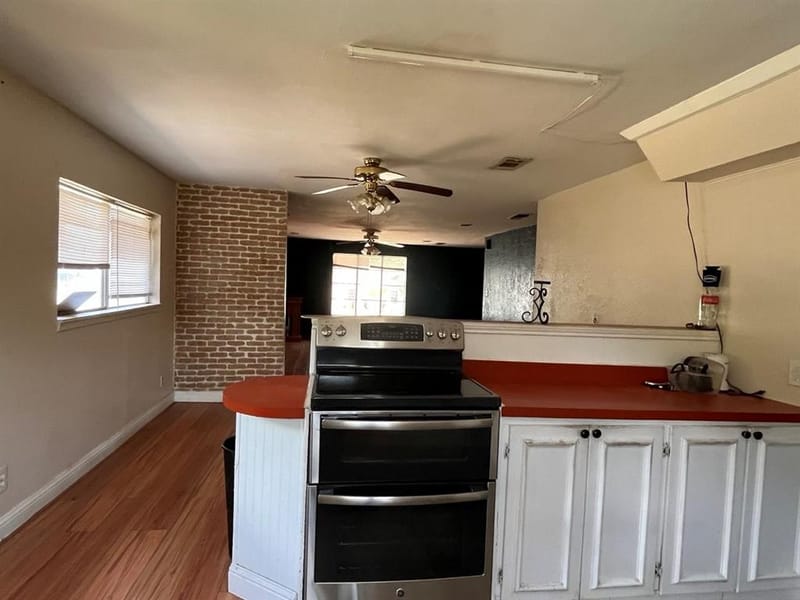 2525 Oakwood Terrace, Haltom City TX 76117 - Photo 3