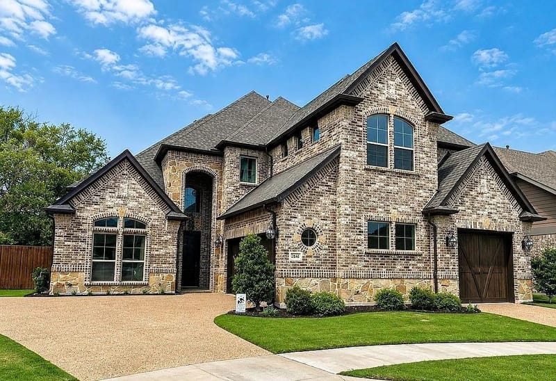 2828 Stadium View Drive, Fort Worth TX 76118