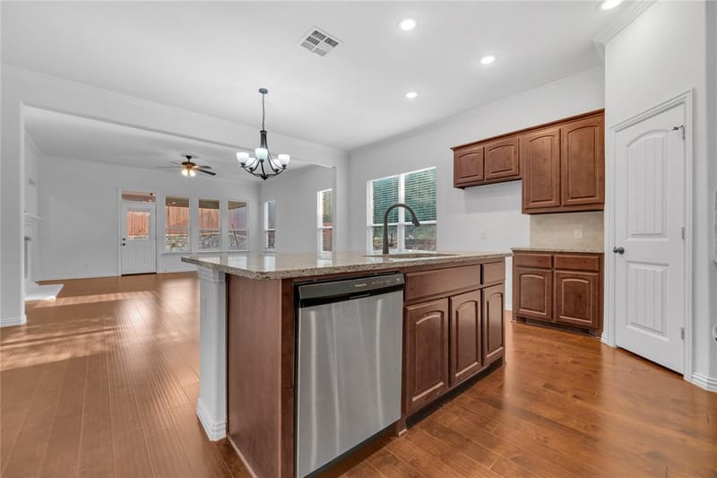 7337 Howling Coyote Lane, Fort Worth TX 76131 - Photo 12