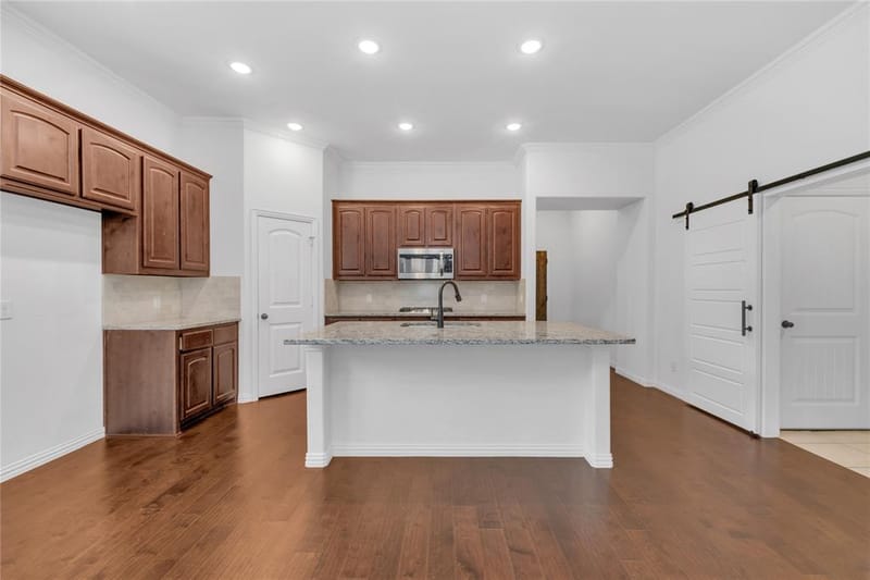 7337 Howling Coyote Lane, Fort Worth TX 76131 - Photo 10