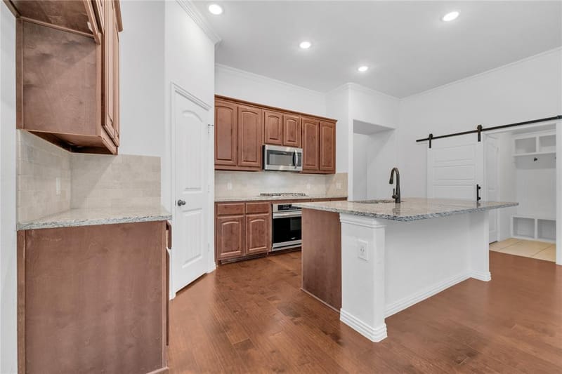 7337 Howling Coyote Lane, Fort Worth TX 76131 - Photo 11