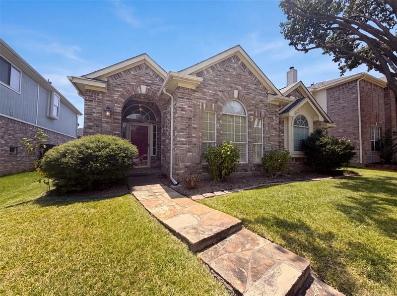 1688 Yellowstone Avenue, Lewisville TX 75077