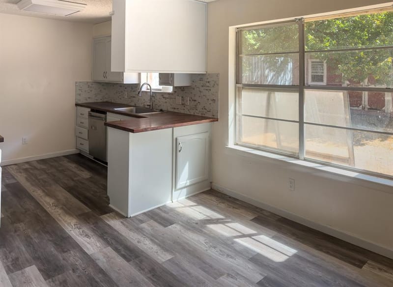 1516 NW 1st Avenue, Mineral Wells TX 76067 - Photo 8