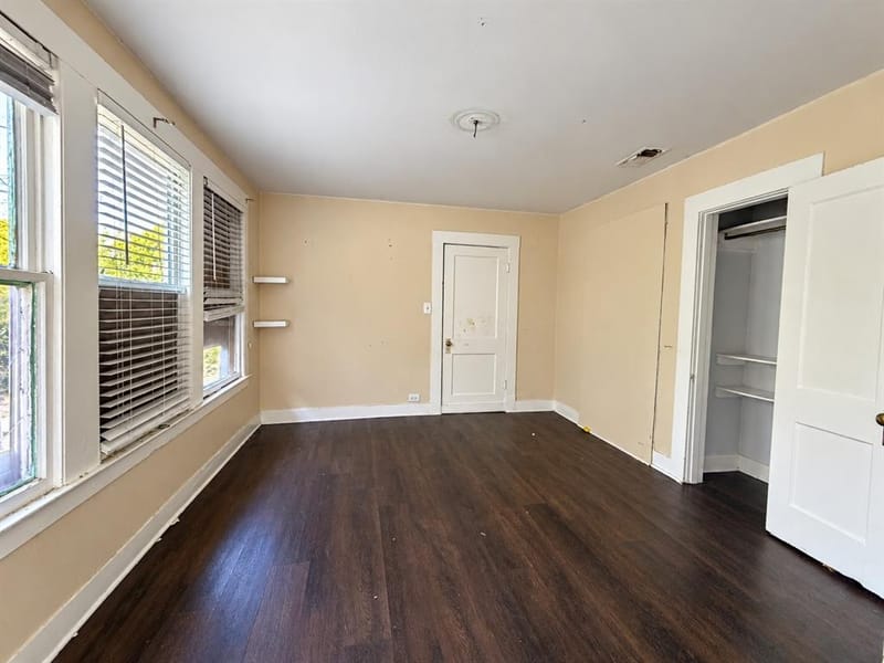 110 N Marlborough Avenue, Dallas TX 75208 - Photo 12