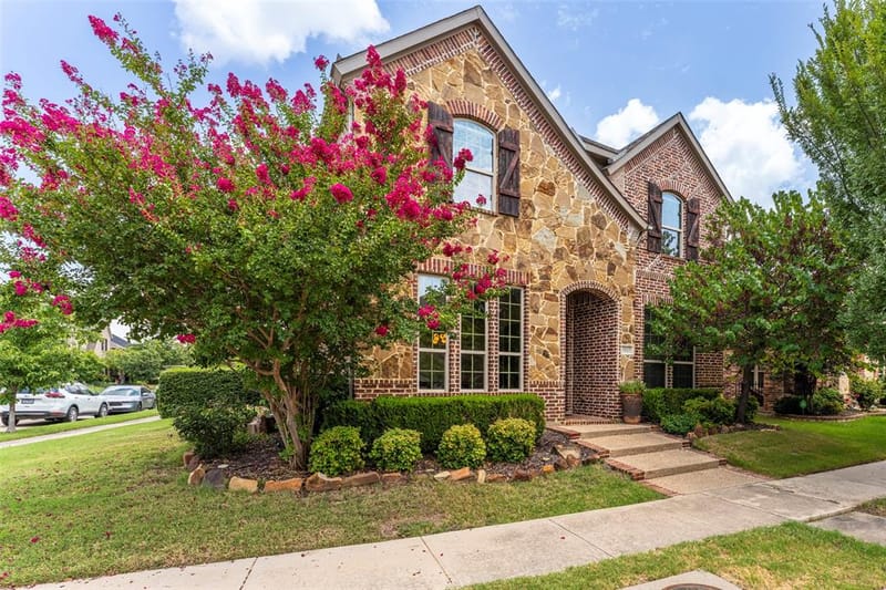 3817 Plum Vista Place, Arlington TX 76005 - Photo 2