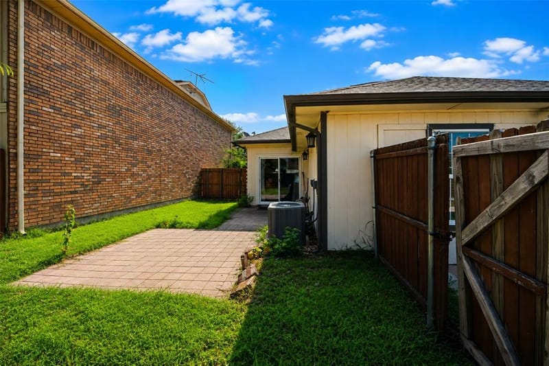 2927 Peninsula Way, Carrollton TX 75007 - Photo 28