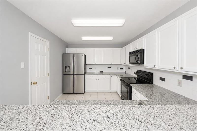 2927 Peninsula Way, Carrollton TX 75007 - Photo 8