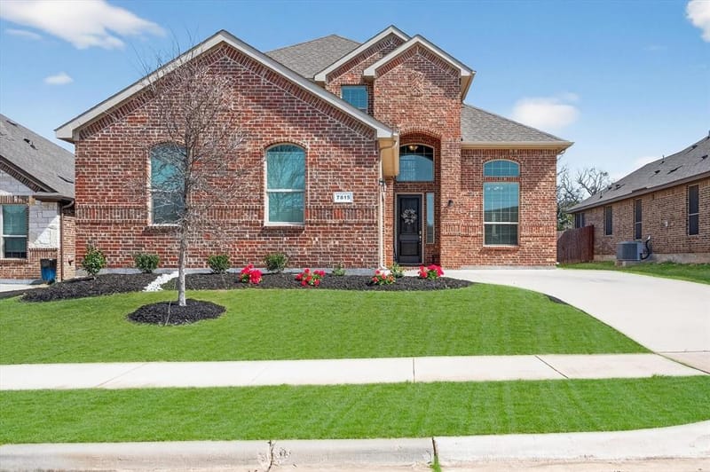 7815 Kettle Creek Drive, Arlington TX 76001