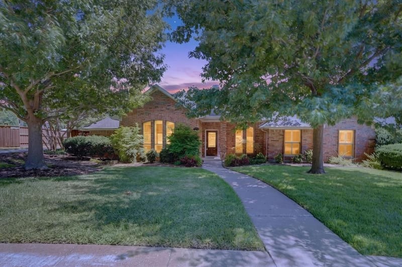 2132 Donna Drive, Plano TX 75074