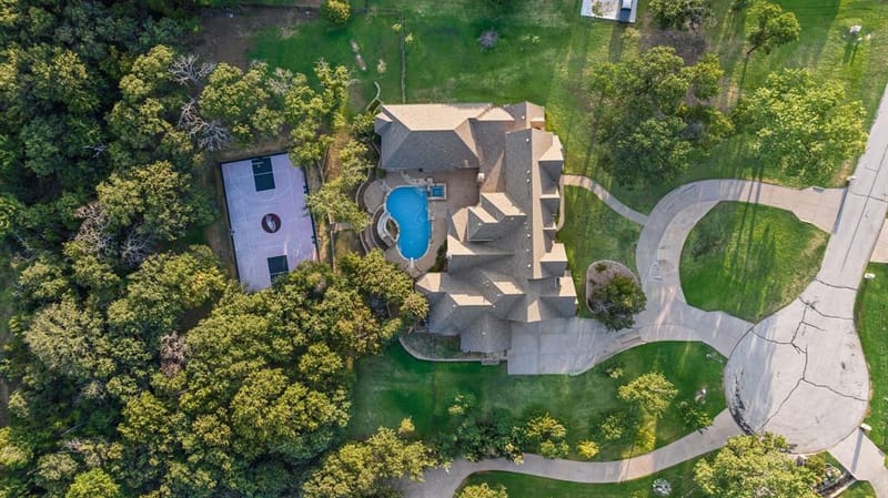 685 Knob Hill Court, Argyle TX 76226