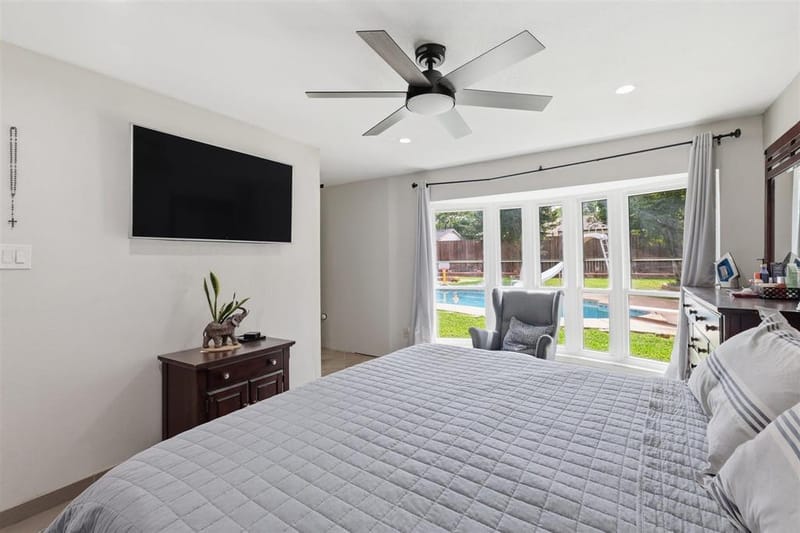 1104 Monterrey Street, Bedford TX 76022 - Photo 22