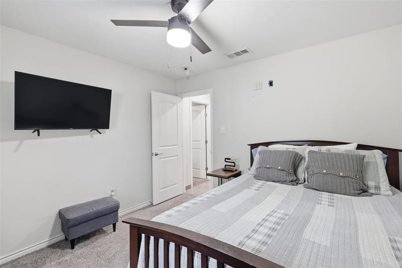 1104 Monterrey Street, Bedford TX 76022 - Photo 30