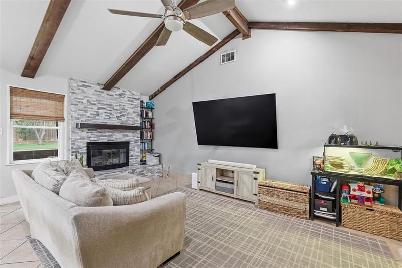 1104 Monterrey Street, Bedford TX 76022 - Photo 11