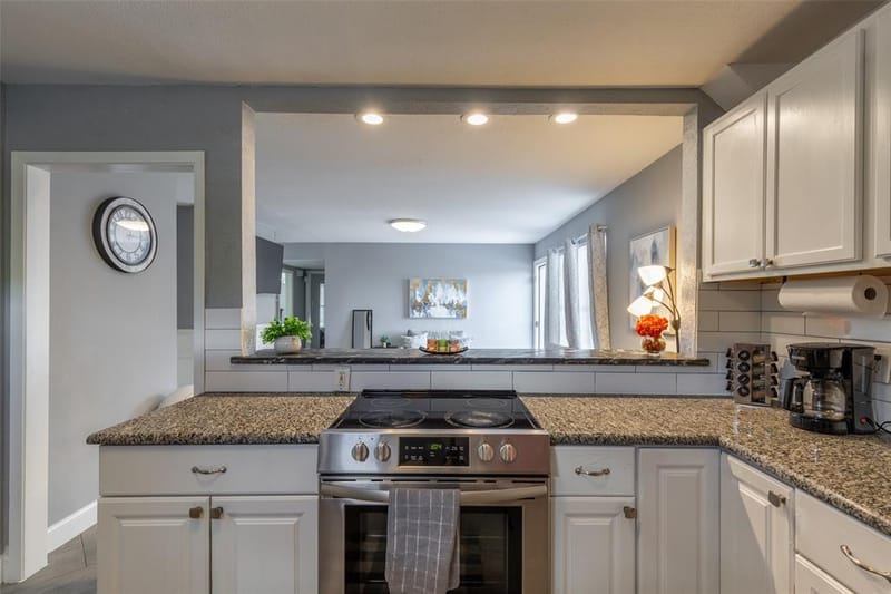 13641 Weald Green Street, Dallas TX 75240 - Photo 6