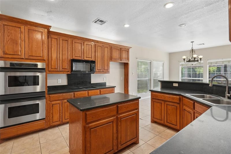 43192 Fringewood Drive, Whitney TX 76692 - Photo 8