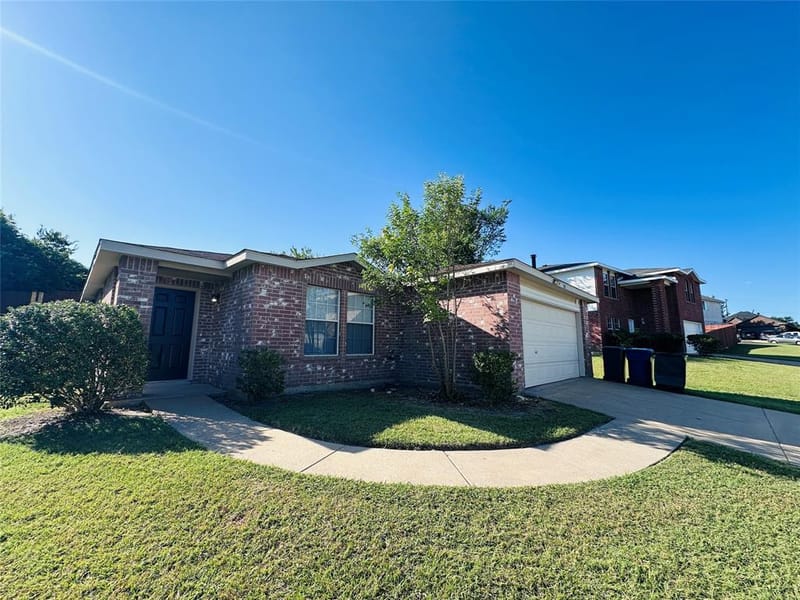 1418 Mill Branch Drive, Garland TX 75040 - Photo 2