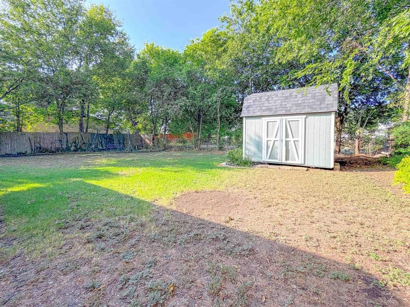 602 Richmond Lane, Waxahachie TX 75165 - Photo 6