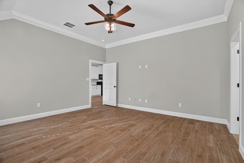 3335 White Horse Drive, Granbury TX 76049 - Photo 11