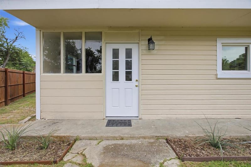 2264 Fritz Allen Street, Sansom Park TX 76114 - Photo 6