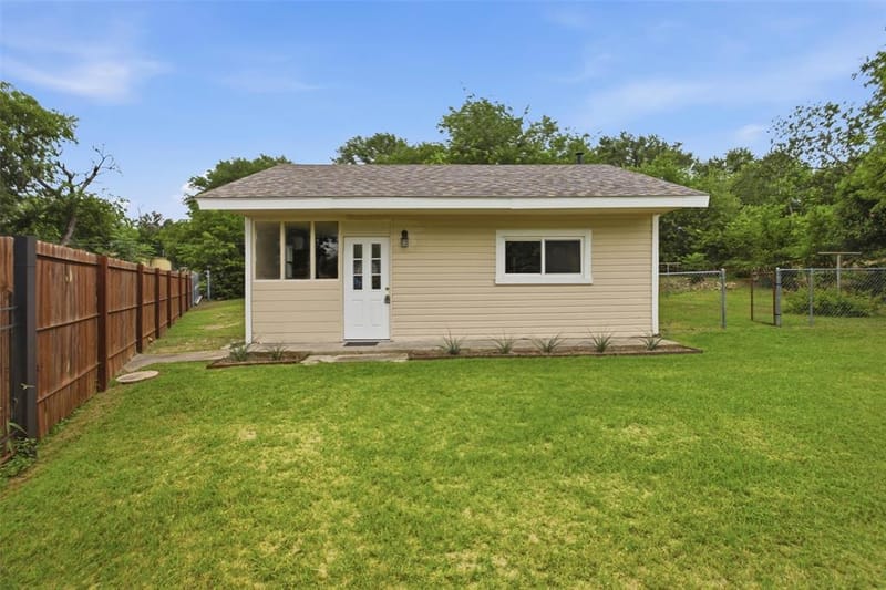 2264 Fritz Allen Street, Sansom Park TX 76114