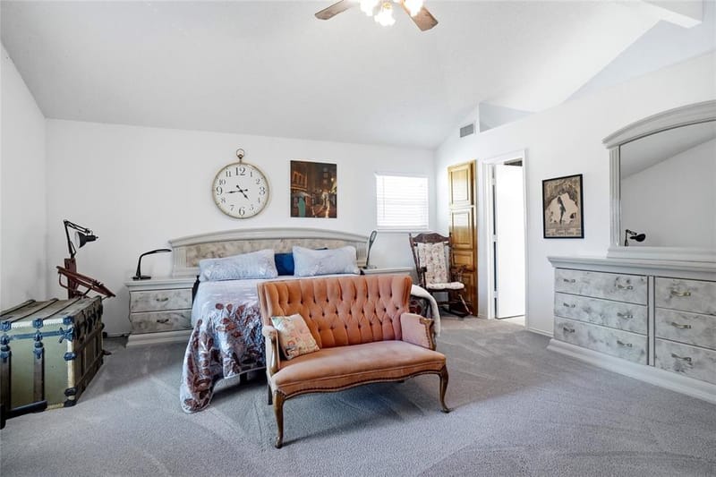 5305 Faireast Court, Arlington TX 76018 - Photo 18