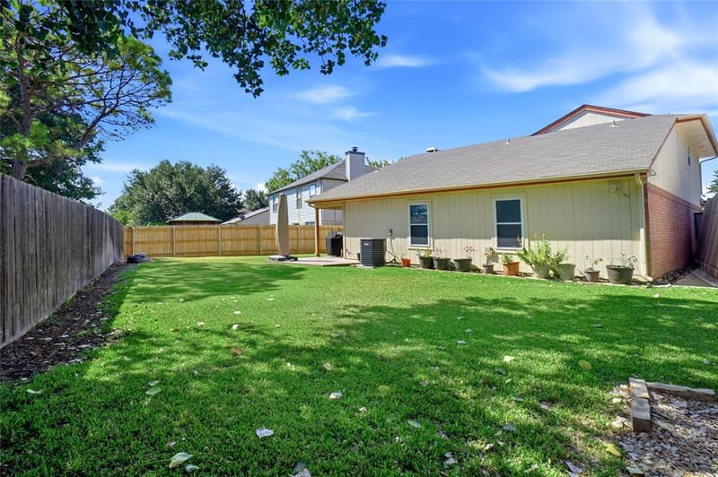 5305 Faireast Court, Arlington TX 76018 - Photo 25