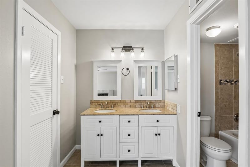2712 Meadowstone Court, Carrollton TX 75006 - Photo 21