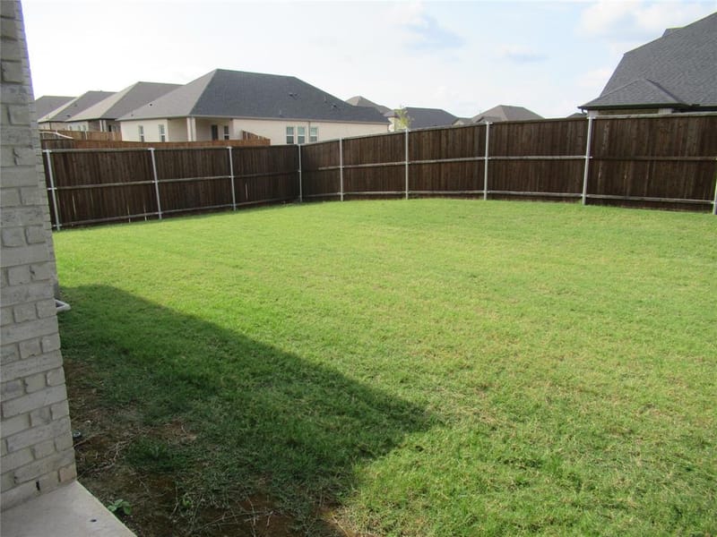 305 Chase Creek Drive, Lavon TX 75166 - Photo 9