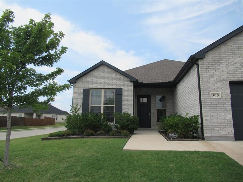 305 Chase Creek Drive, Lavon TX 75166 - Photo 4