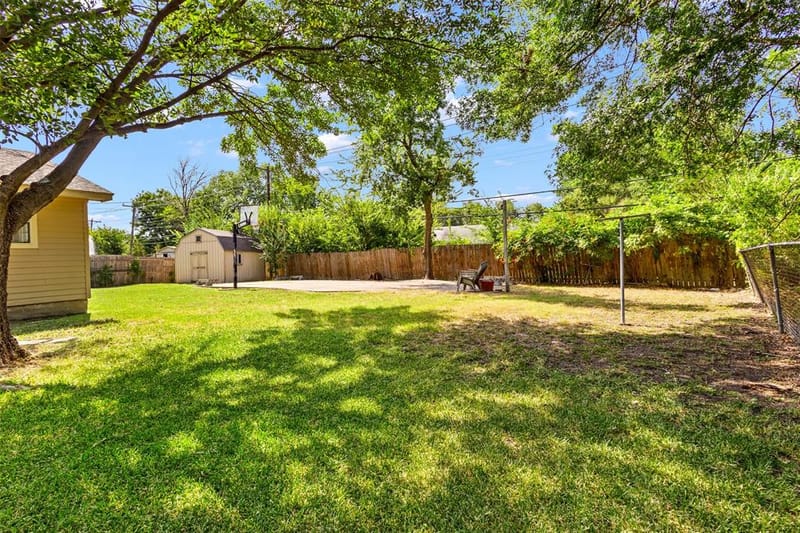 5204 Roxie Street, Haltom City TX 76117 - Photo 23