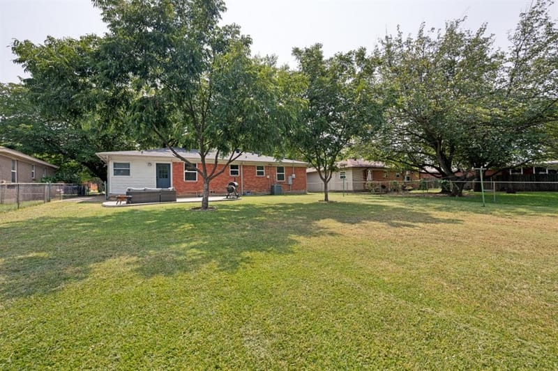 1009 Zelda Drive, Hurst TX 76053 - Photo 24